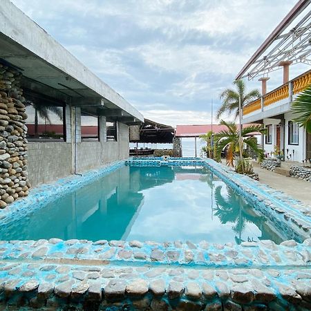 RedDoorz @ White Castle Beach Resort Iba Zambales Botolan Exterior foto