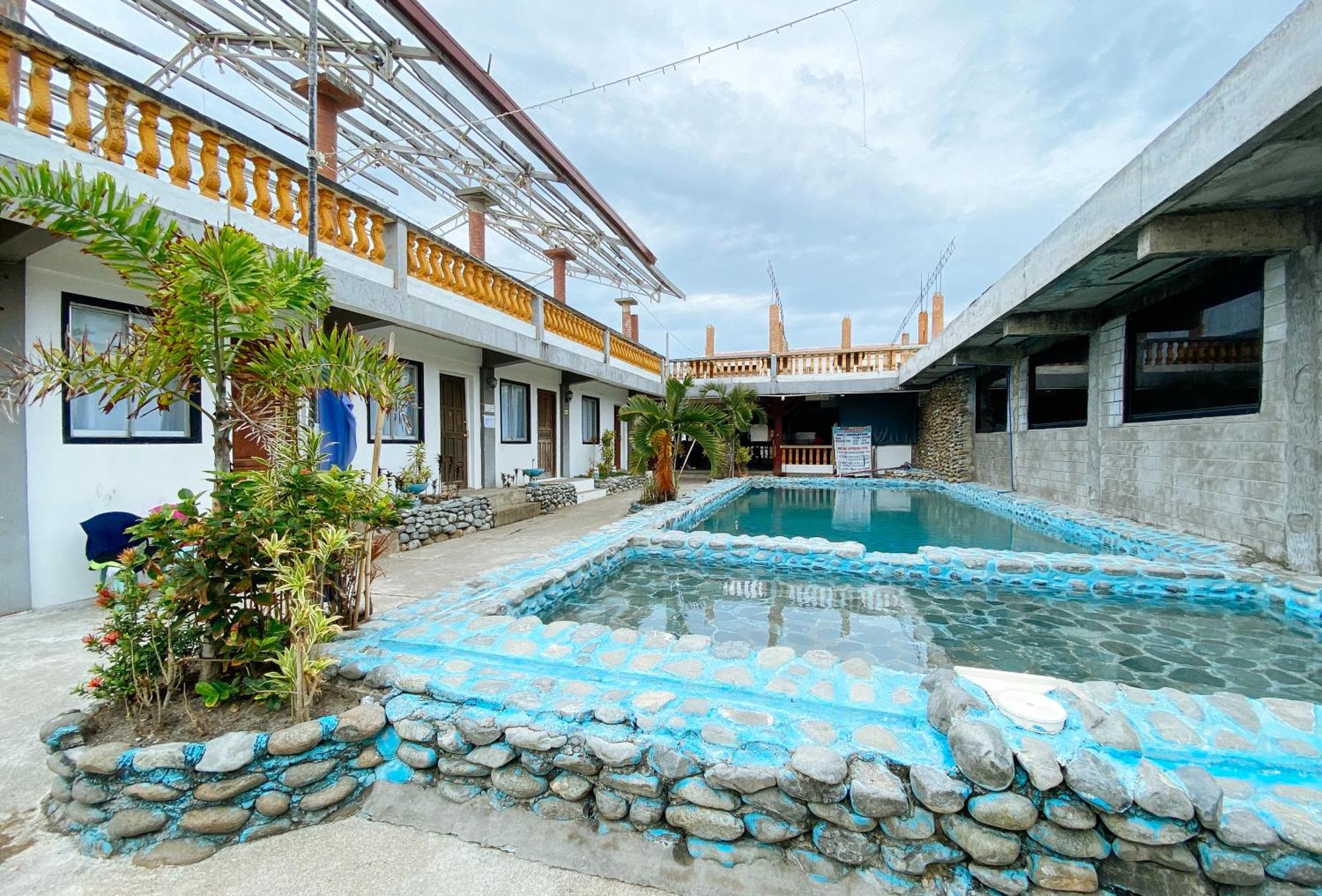RedDoorz @ White Castle Beach Resort Iba Zambales Botolan Exterior foto