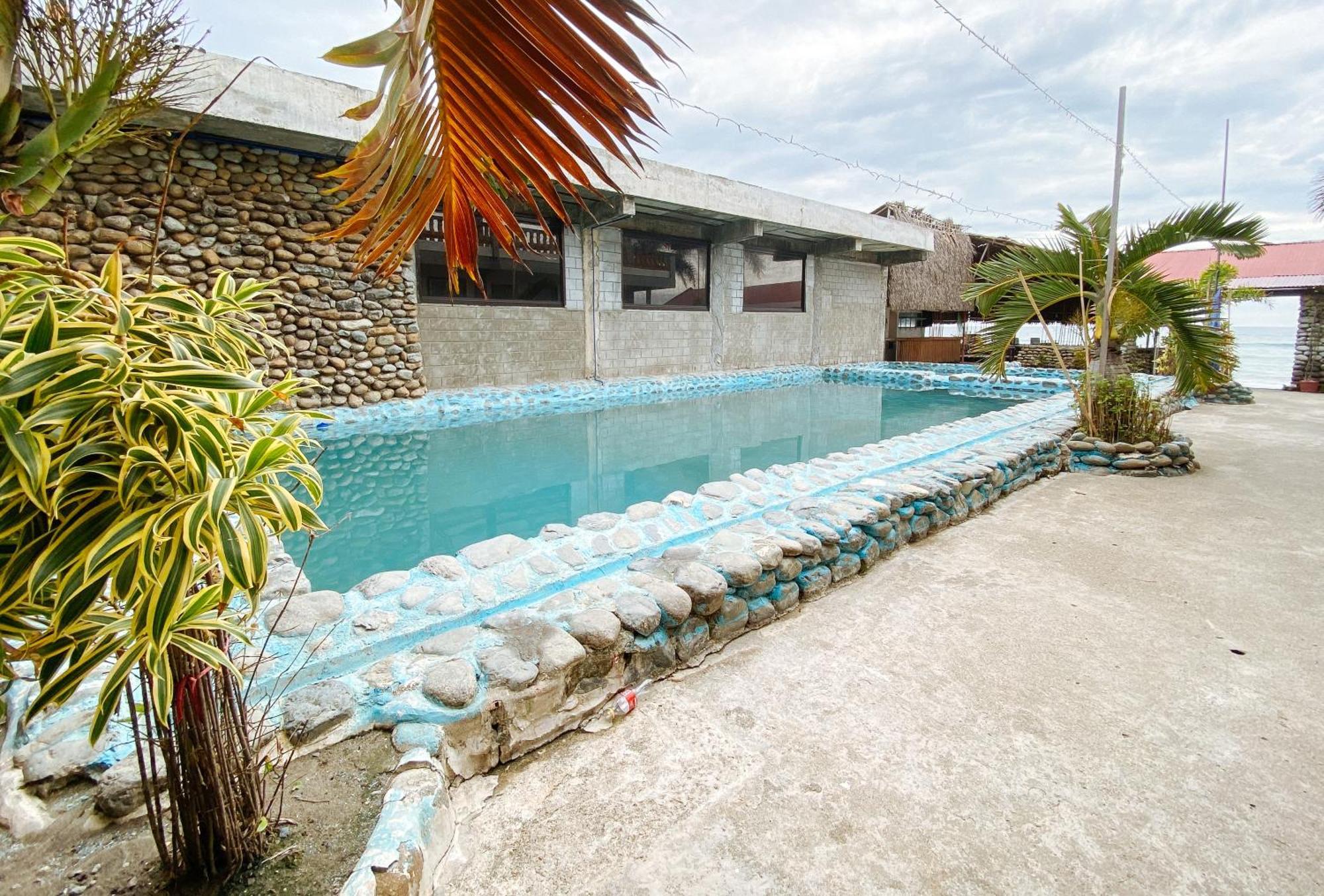 RedDoorz @ White Castle Beach Resort Iba Zambales Botolan Exterior foto